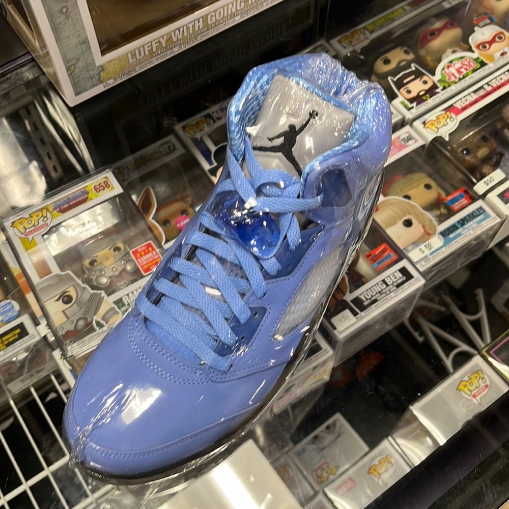 Jordan 5 UNC